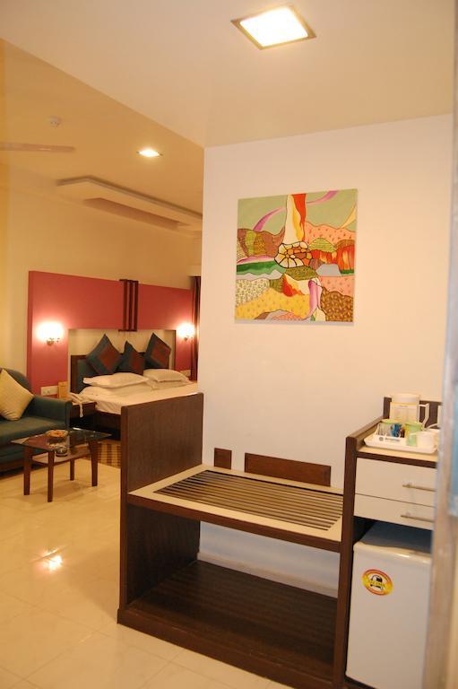 Shreemaya Hotel Indore Exterior foto