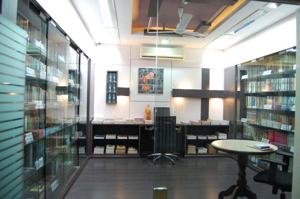 Shreemaya Hotel Indore Exterior foto